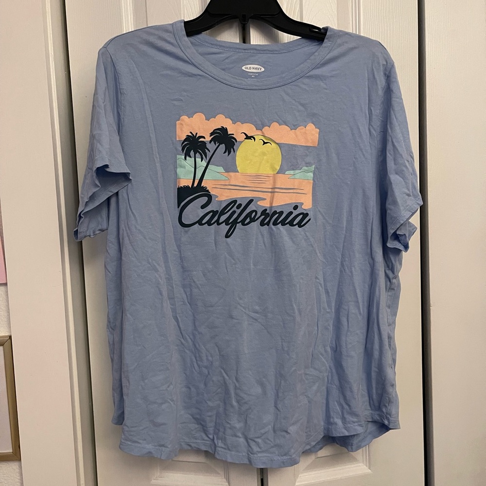 Old Navy California Tee